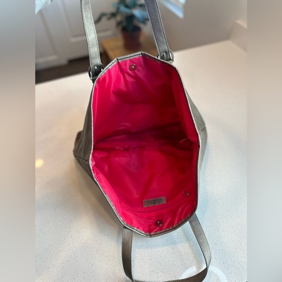 Dazzling Silver Vince Camuto Tote/Bag with Pink Interior Lining - Picture 10 of 10